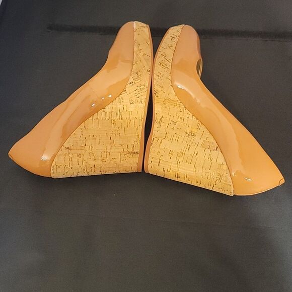 BRAND NEW VINCE CAMUTO SLIP-ON STYLE WOMEN'S WEDGE SHOE G1 - Picture 14 of 16